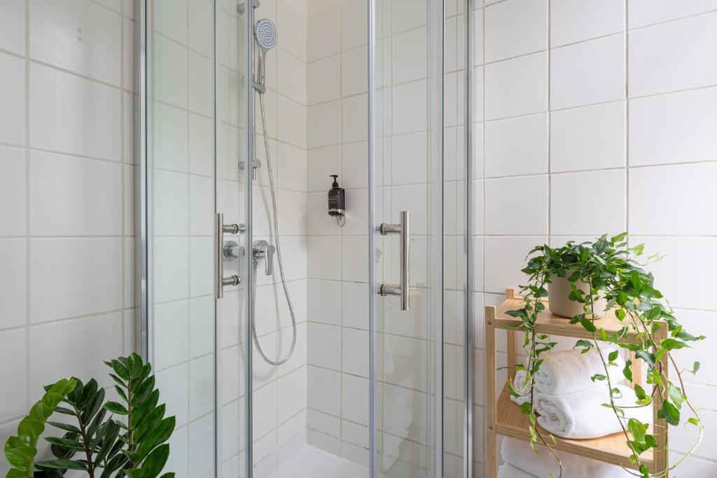 Hotel Botanica by goodnite cz - Resim 3