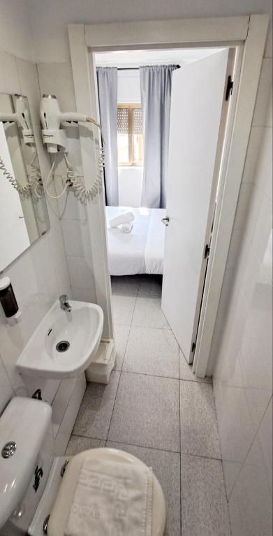 AYZ Sierra de Meira - Auto check-in property - Resim 24