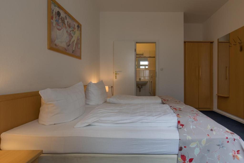 Hotel Am Kornmarkt - Resim 16