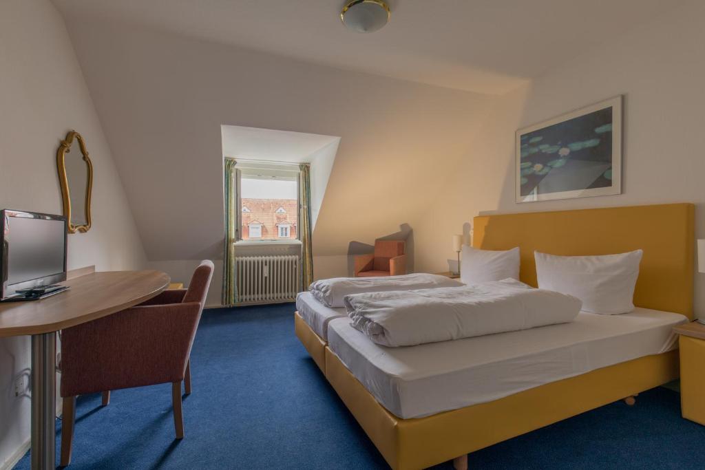 Hotel Am Kornmarkt - Resim 8