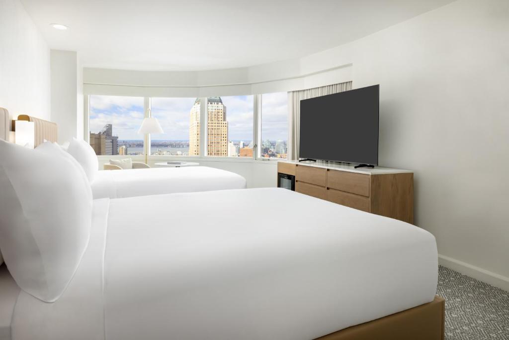 Crowne Plaza Times Square Manhattan, an IHG Hotel - 