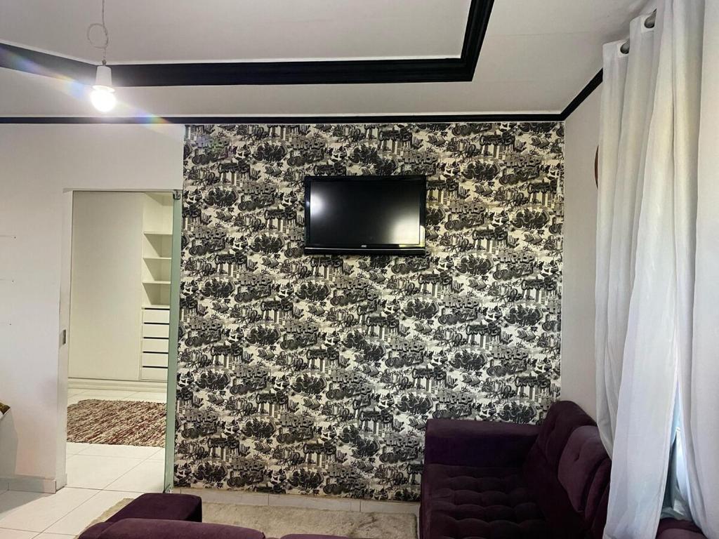 Μια τηλεόραση ή/και κέντρο ψυχαγωγίας στο Apartamento no Alto do cocar Petrolina