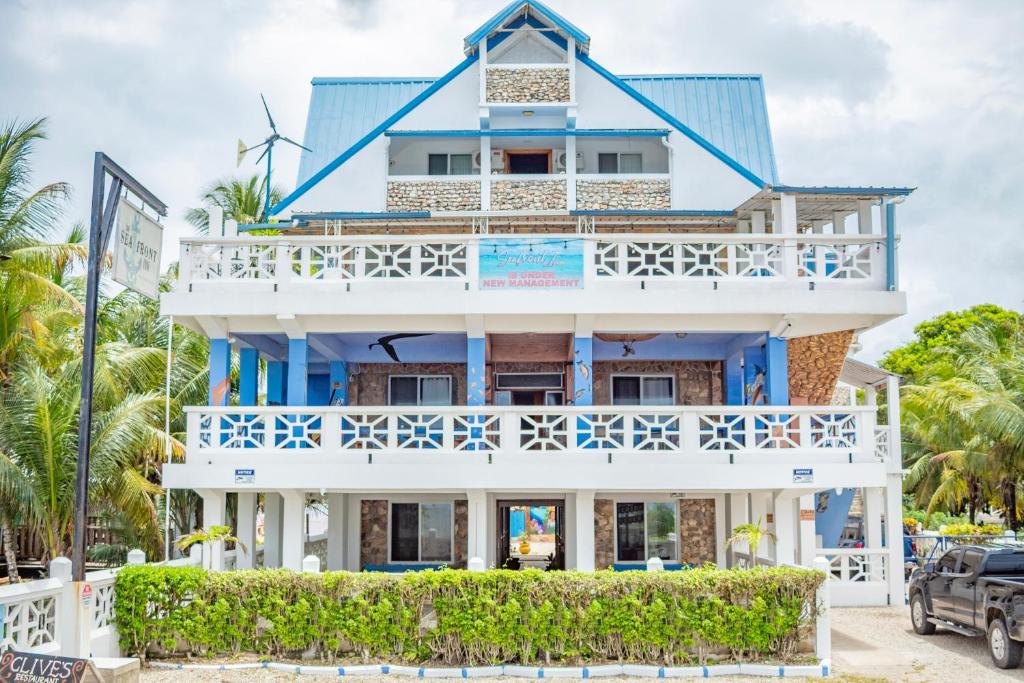 Φωτογραφία από το άλμπουμ του The Sea Front Inn σε Punta Gorda