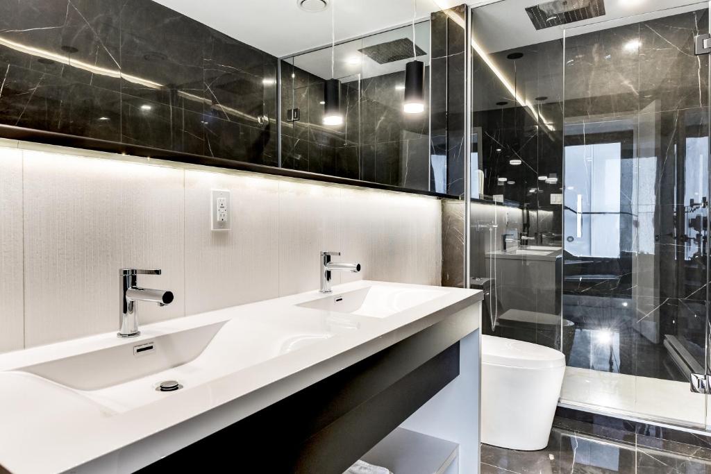 CLUBHAUS Hotel - Resim 20