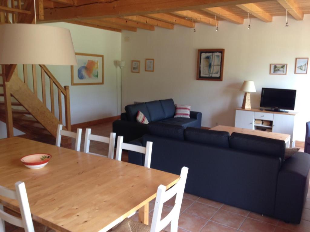 Gites de Cognac - Huis Met Drie Slaapkamers