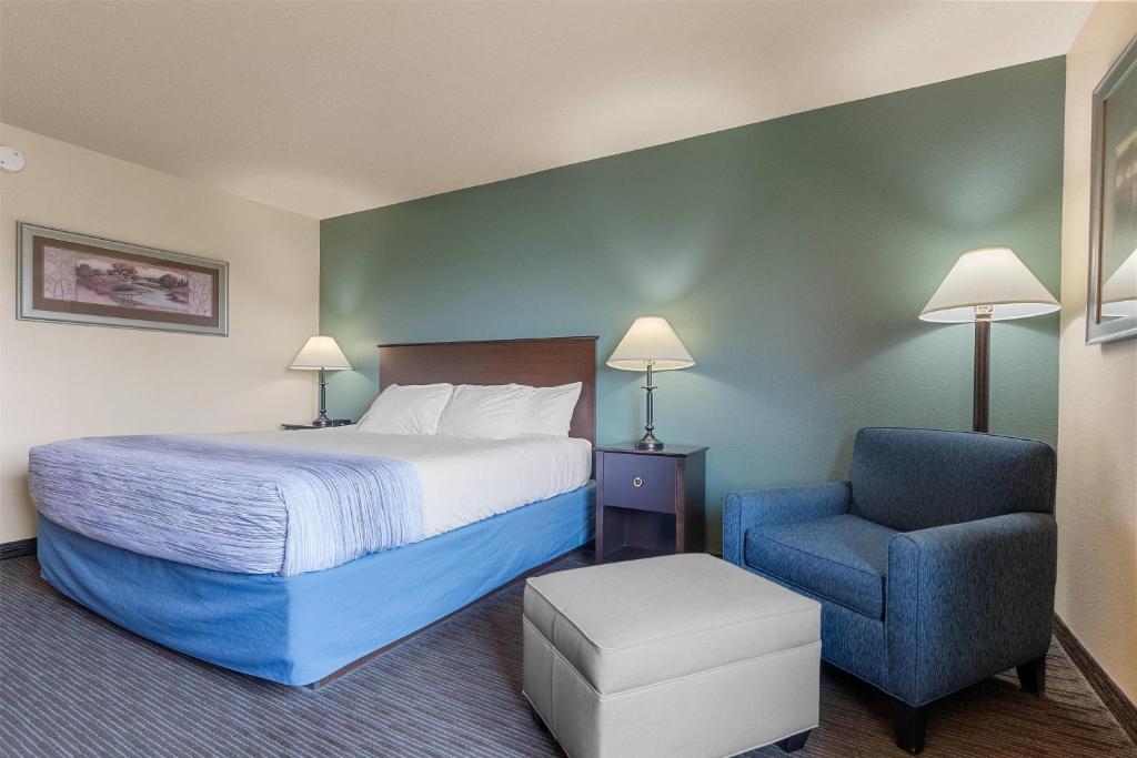 AmericInn by Wyndham Green Bay East - キングルーム 禁煙
