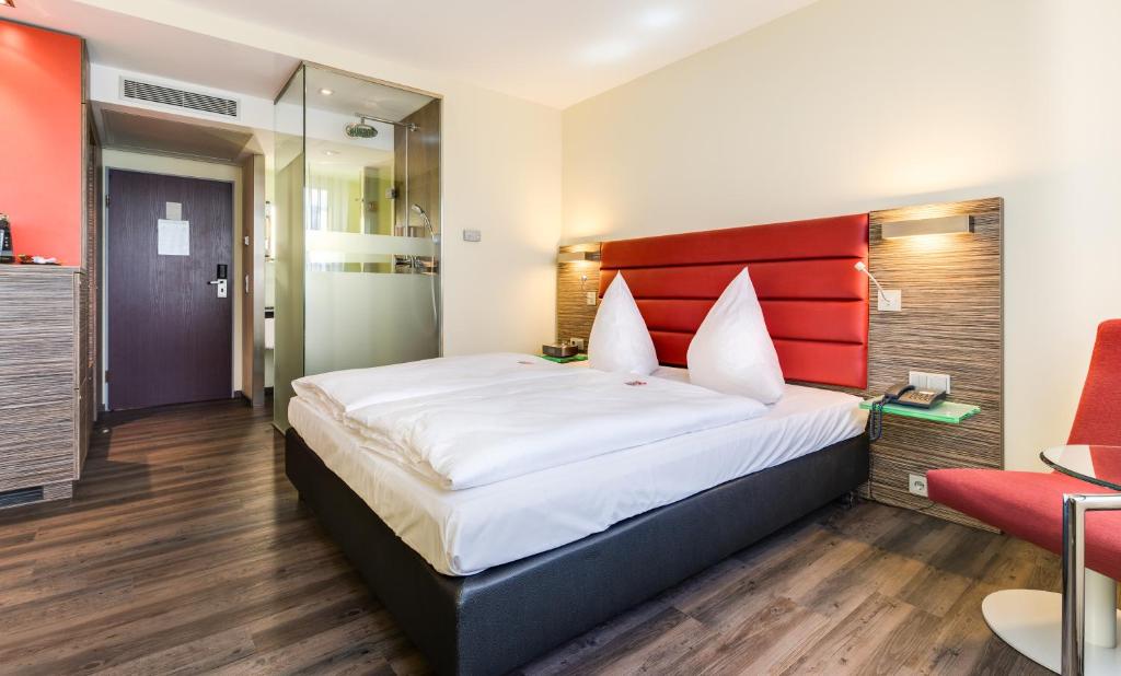 Novina Hotel Wöhrdersee Nürnberg City - Resim 25
