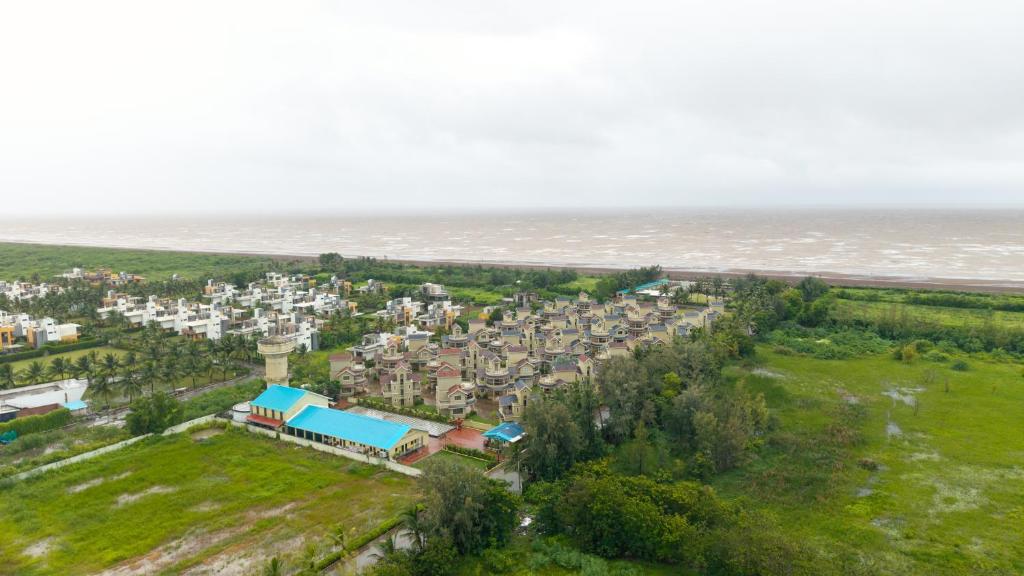 Swimmingpoolen hos eller tæt på Lotus Lagoona Beach Resort