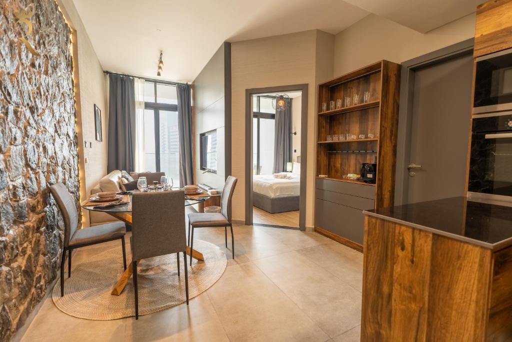 Χώρος καθιστικού στο Elegant 1BR Escape Al Maryah Vista