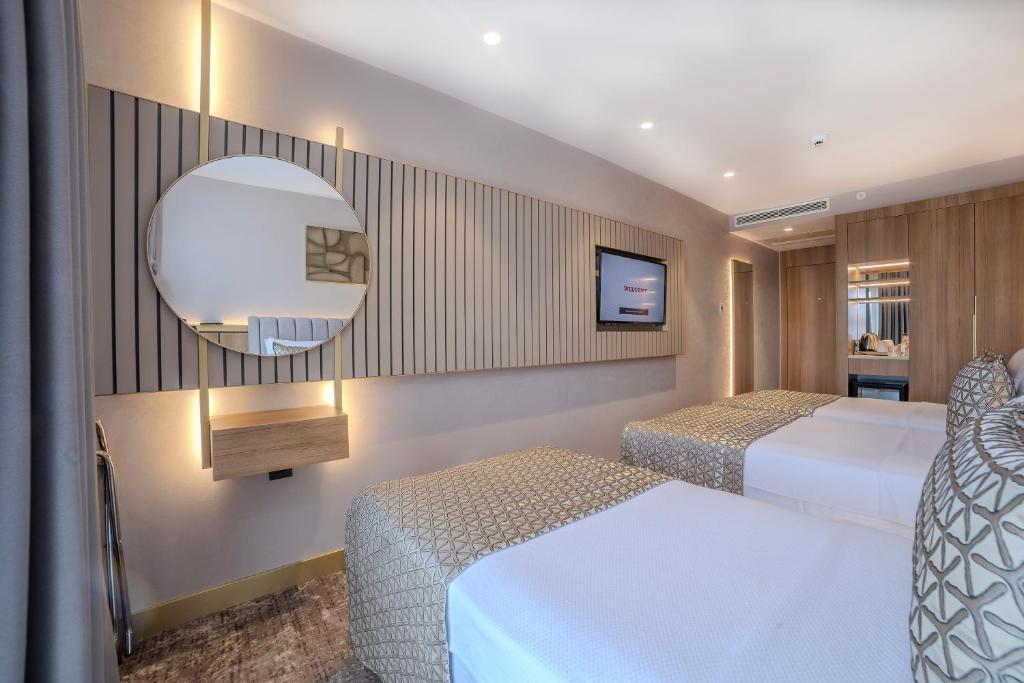 Lions Royal Hotel - 6