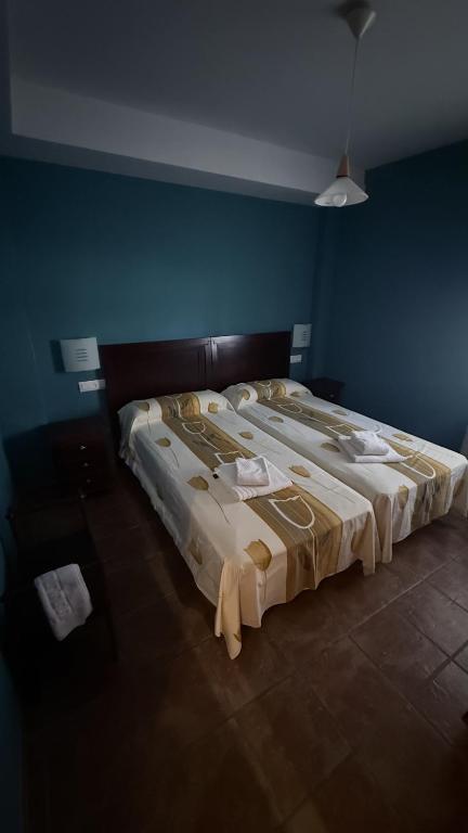 HOTEL LOS GUILOS - Deluxe King Room