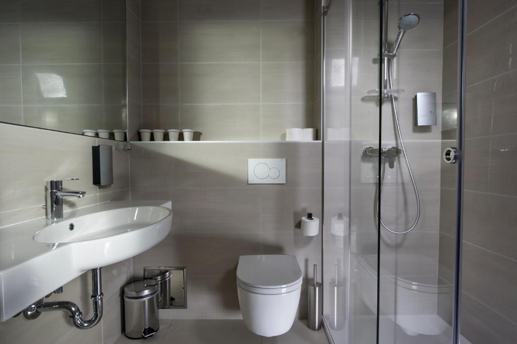 City Hotel Ljubljana - Resim 23