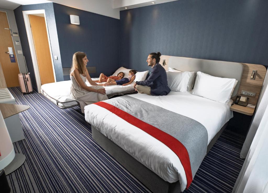 Holiday Inn Express Geneva Airport by IHG - Resim 2