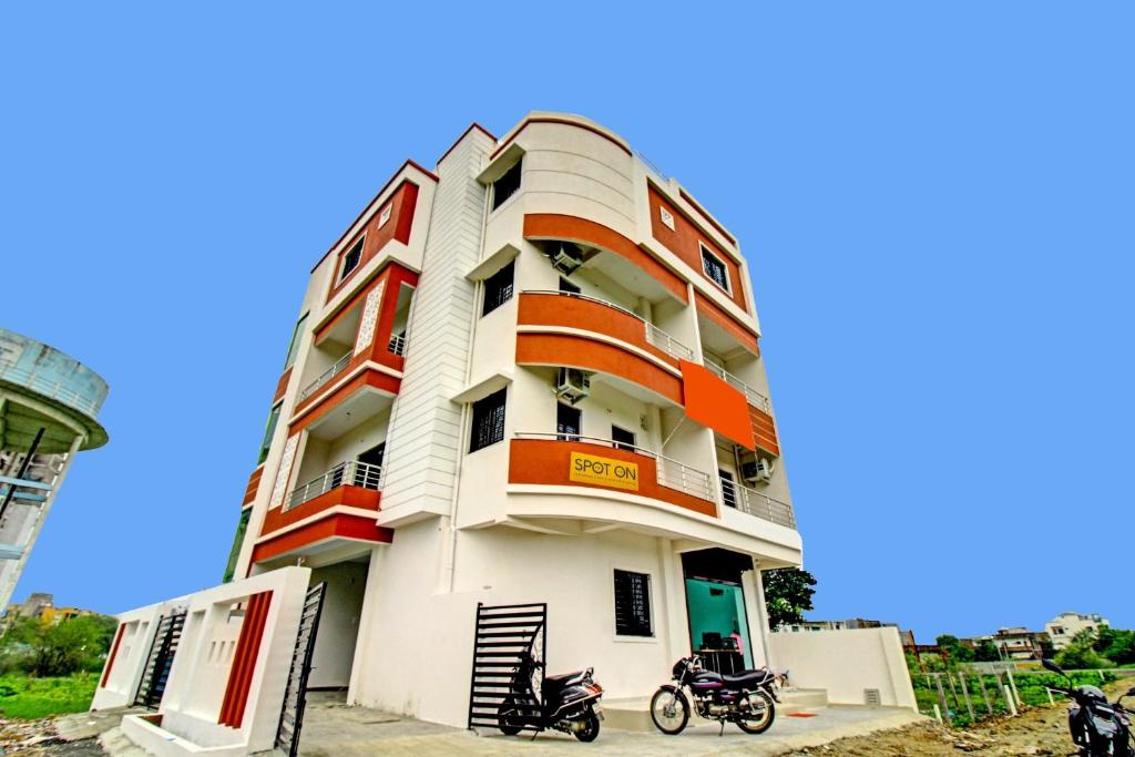 Gallery image of Hotel O Utkarsh Inn in Khāpri