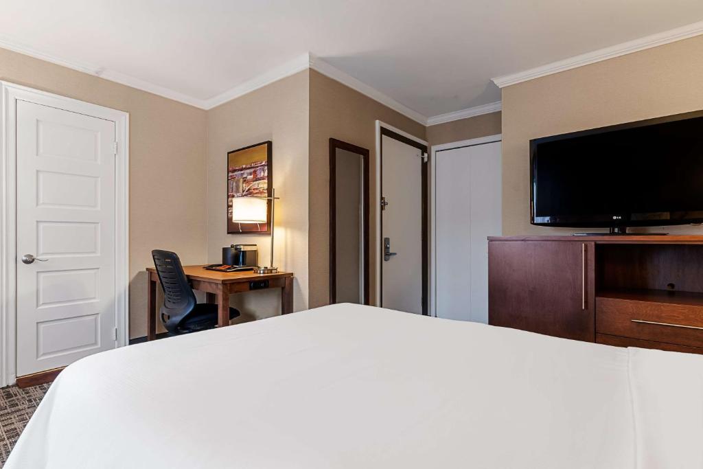Best Western Ville-Marie Montreal Hotel & Suites - Resim 25