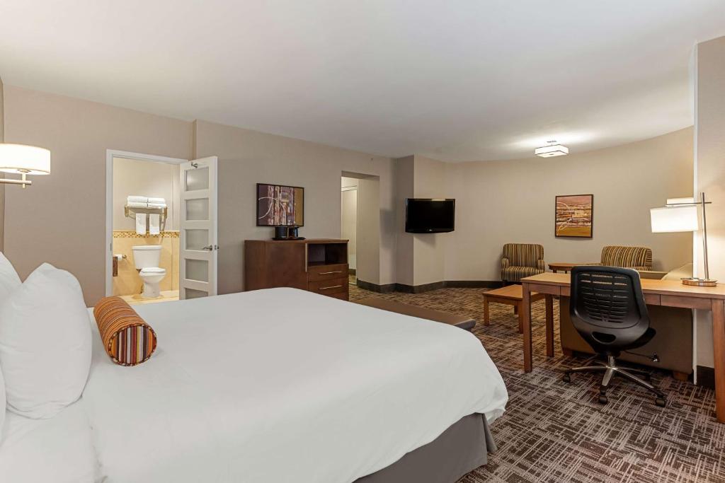 Best Western Ville-Marie Montreal Hotel & Suites - Resim 38