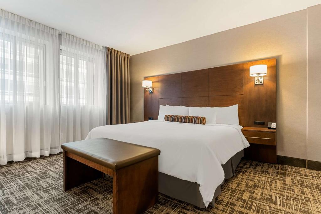 Best Western Ville-Marie Montreal Hotel & Suites - Resim 39