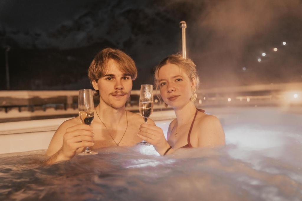 Palace Luxury Wellness Apartment and Boutique Hotel Ski-in-out