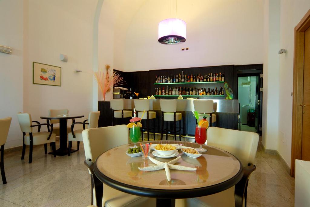 Bebidas en Hotel Villa Carolina
