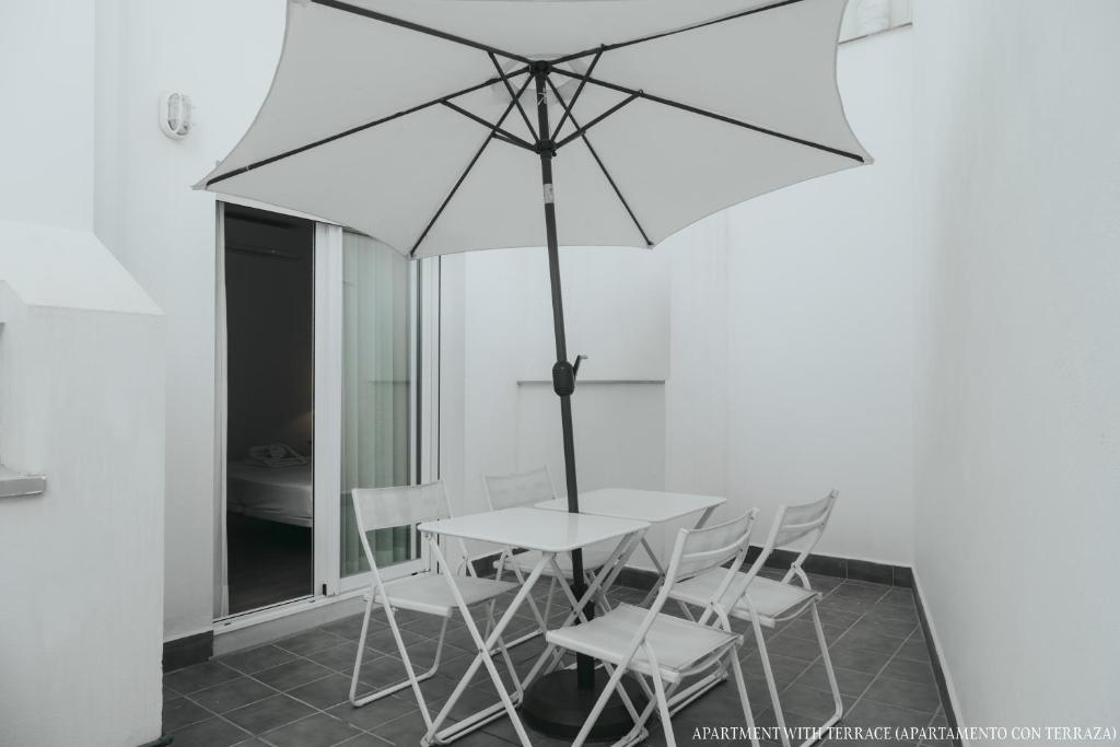 Caleta Homes - Apartamentos Pompidou - 9