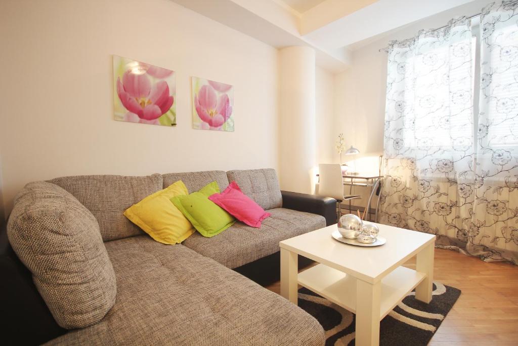 Apartments Belgrade - Premier One-Bedroom Apartment With Terrace