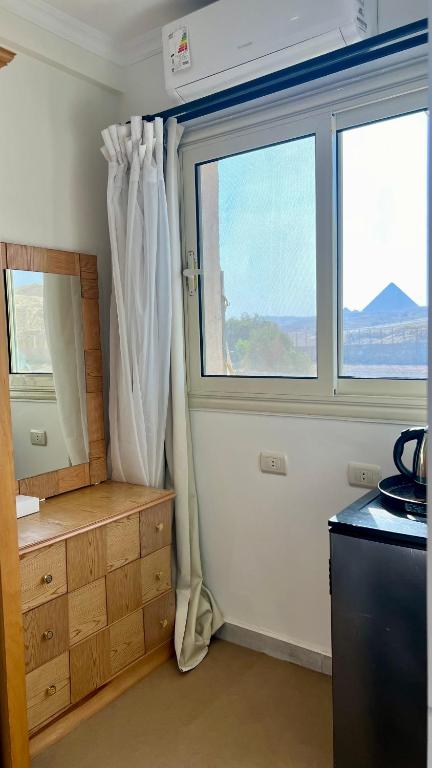 Yamour Pyramids View - 4