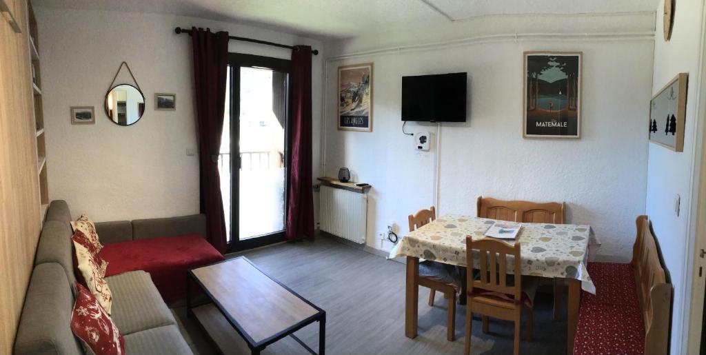 Et tv og/eller underholdning på Entre Lacs et Montagnes