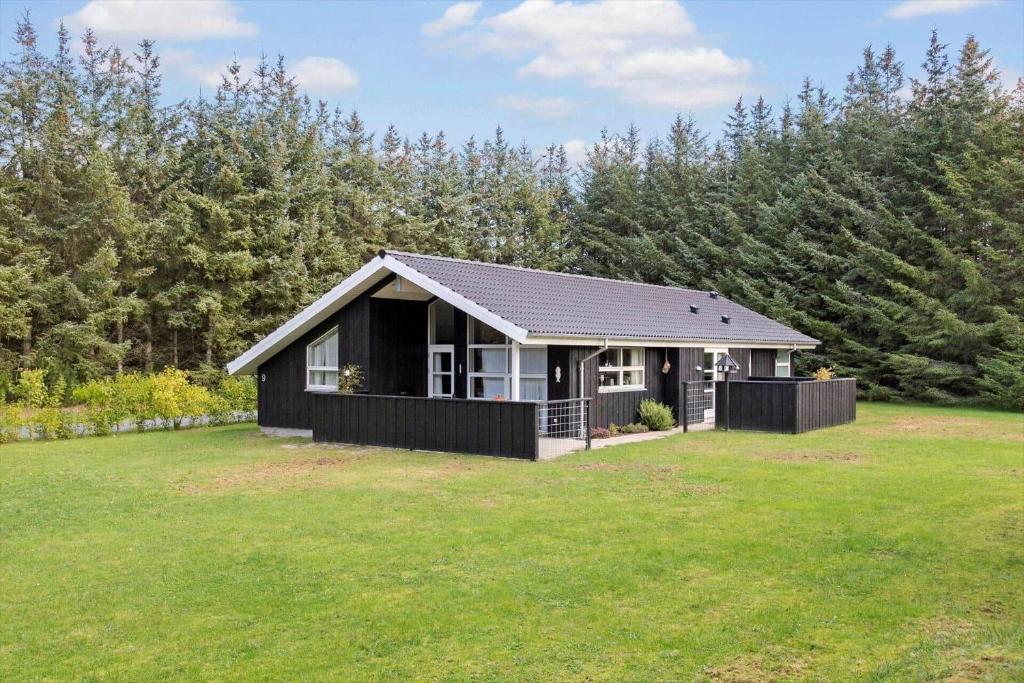 Κήπος έξω από το TV1028-Albaek-Magevej-9