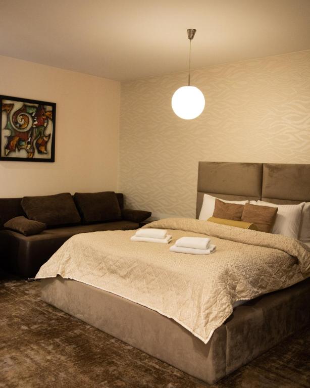 Guest House Panorama Aqualux with Free Parking - Resim 12