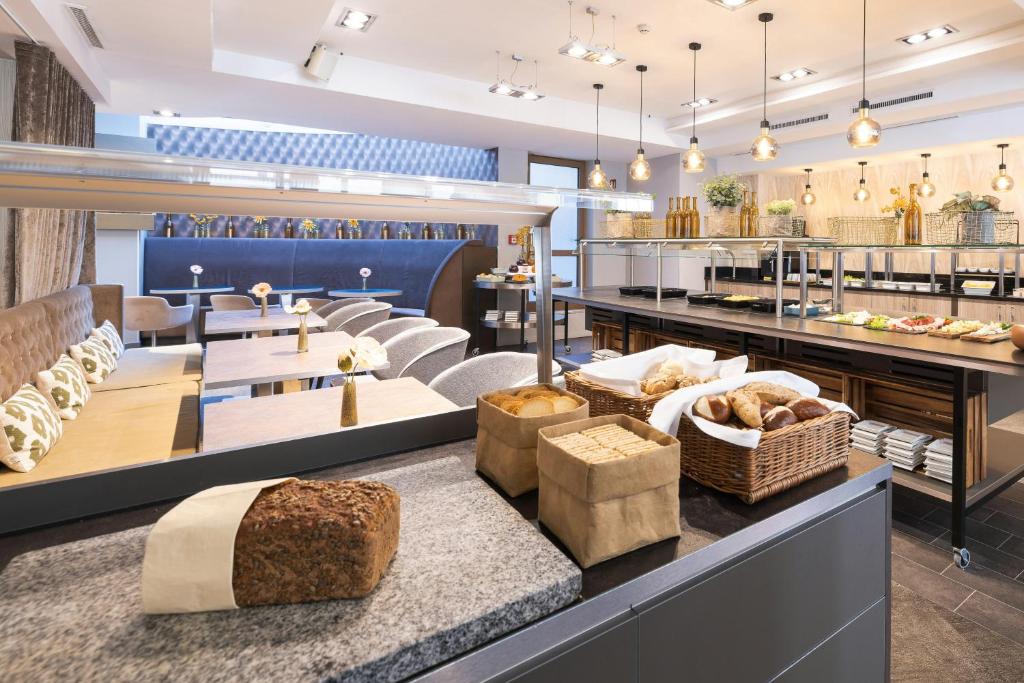 Leonardo Vienna Westbahnhof - Resim 18