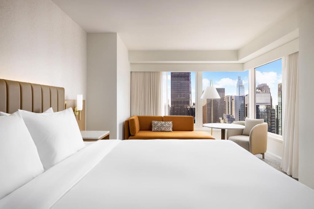 Crowne Plaza Times Square Manhattan, an IHG Hotel - 