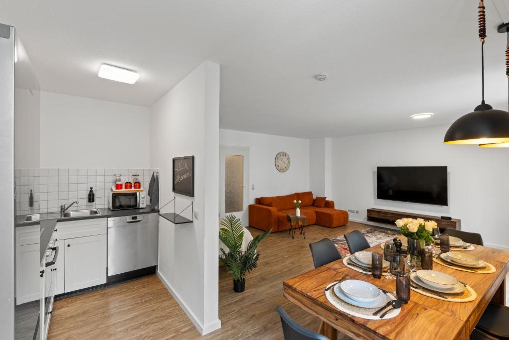 Kuchyň nebo kuchyňský kout v ubytování Glücksfewo71, Garage,Innenstadt,Berge,Terrasse,5Personen