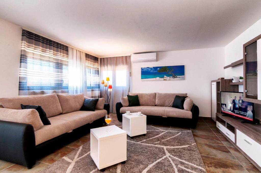 Posedenie v ubytovaní White Residence Accommodation