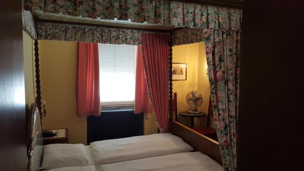 Hotel Hohenstauffen - 9