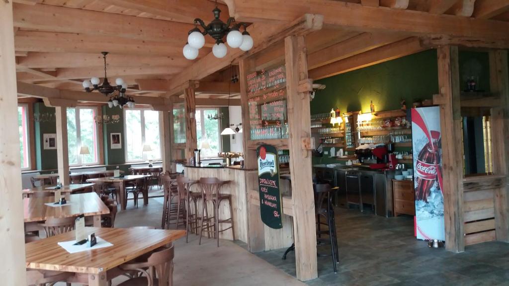 Zdjęcie z galerii obiektu Hotel BouCZECH w mieście Lipno nad Vltavou