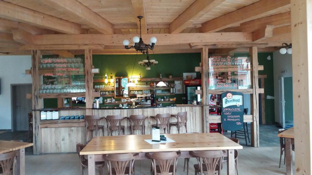 Zdjęcie z galerii obiektu Hotel BouCZECH w mieście Lipno nad Vltavou
