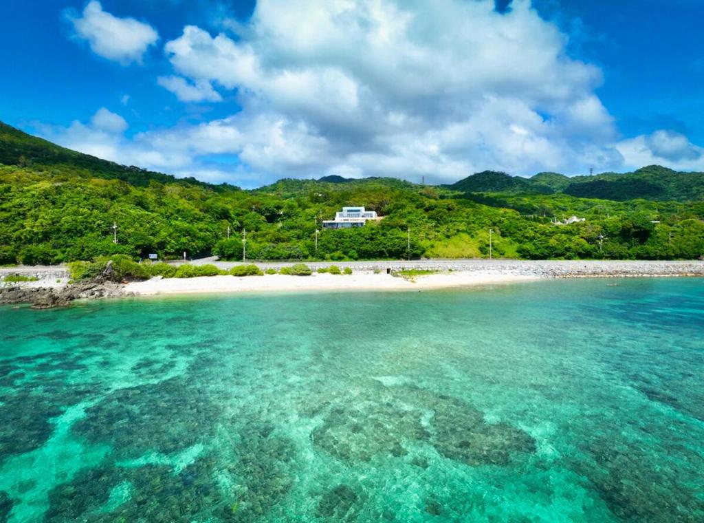 Picture of Bella Vista-Luxurious Hilltop Penthouse with Ocean View, Motobu ...