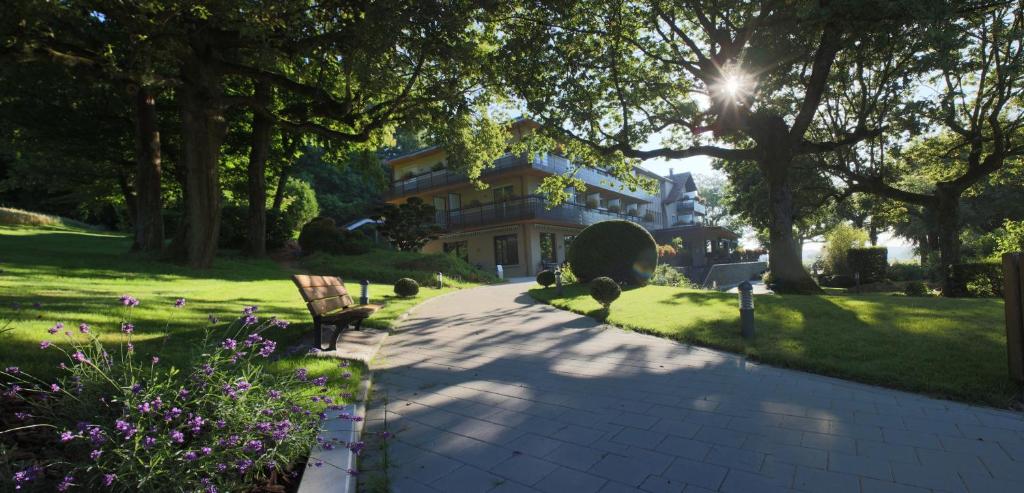 Zahrada ubytování Hôtel Restaurant Logis Auberge Sundgovienne