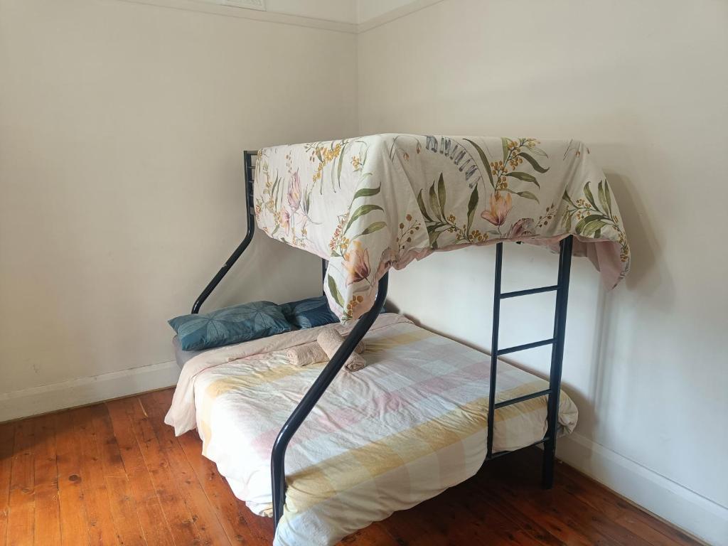 Easy Triple Room in Earlwood - EW1