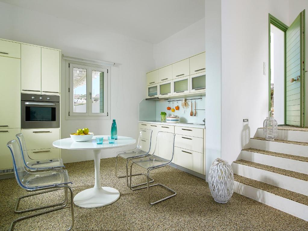 Ninos Houses - Two-Bedroom Villa