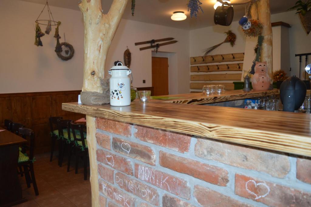 Lounge nebo bar v ubytování Chata Nová Seninka