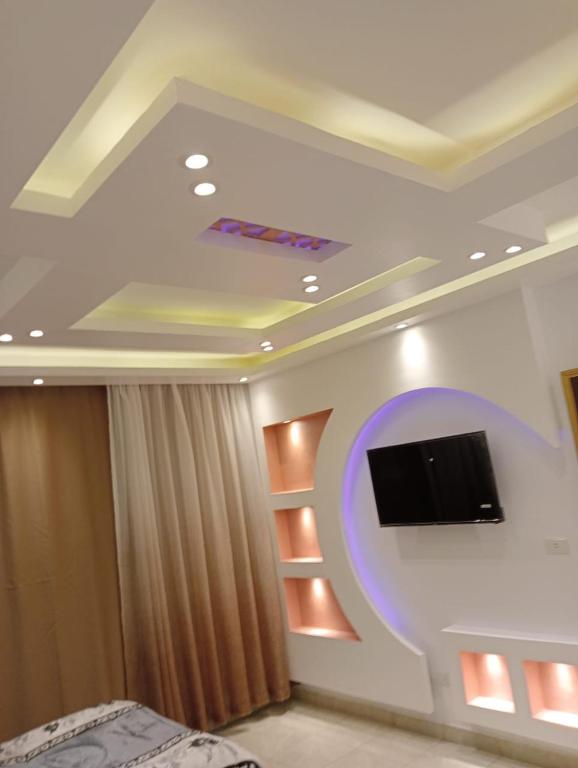 Μια τηλεόραση ή/και κέντρο ψυχαγωγίας στο House of Happiness Level 2