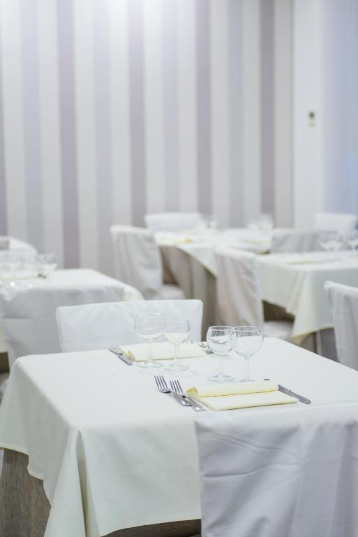 Restaurace v ubytování Hotel Falco
