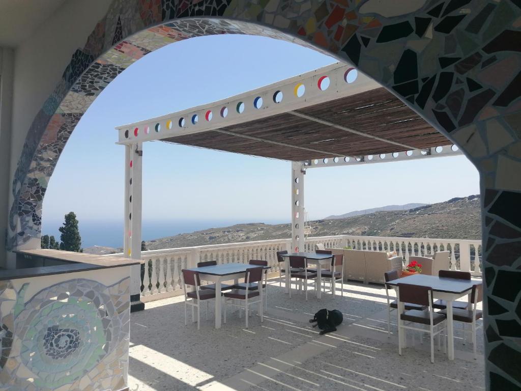 Imagen de la galería de Bluenigma Hotel 6, en Ándros