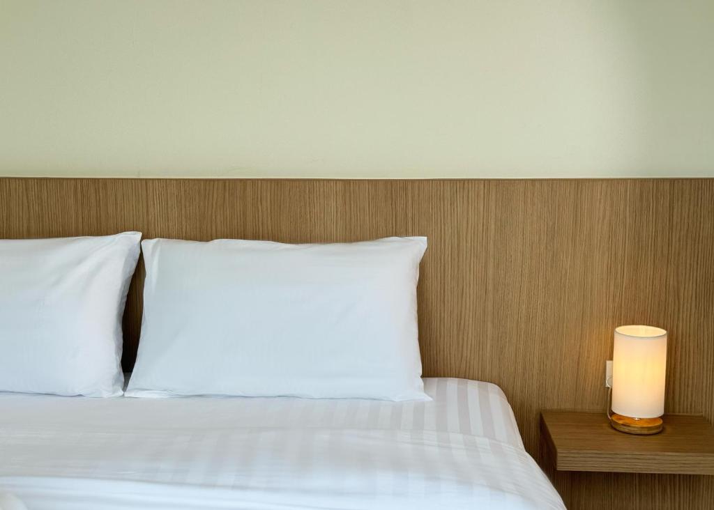 Fishtail Hostel Phuket - 17