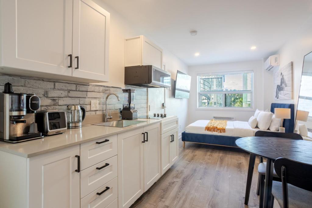 Theatre Hotel by Lodgo - Resim 14