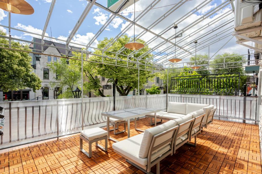 Theatre Hotel by Lodgo - Resim 8