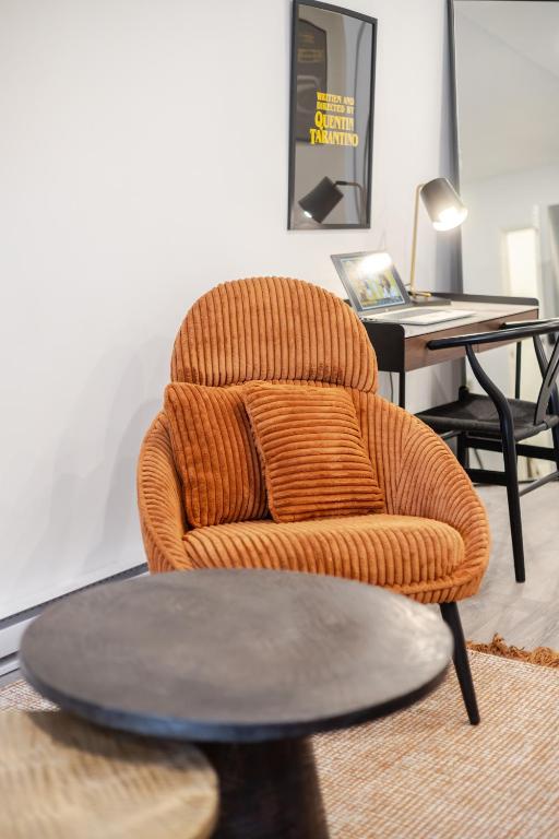 Theatre Hotel by Lodgo - Resim 24