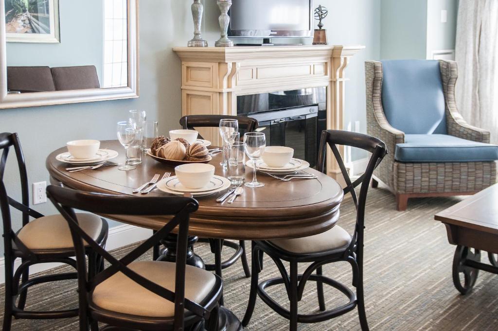 RiverWalk Resort at Loon Mountain - 