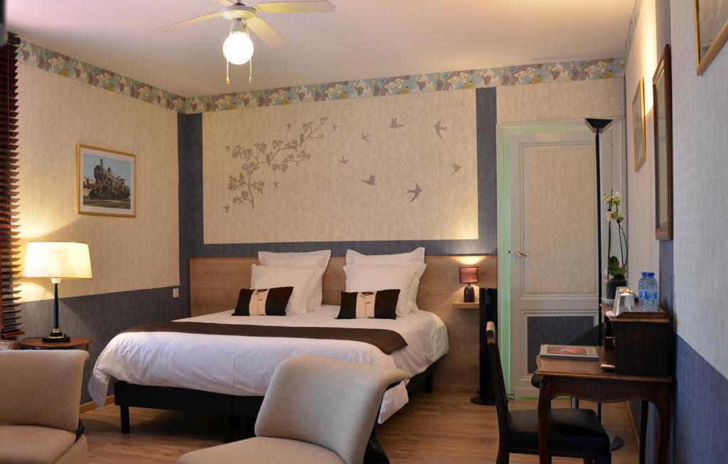 Avenue de la Gare - Double Or Twin Room With View